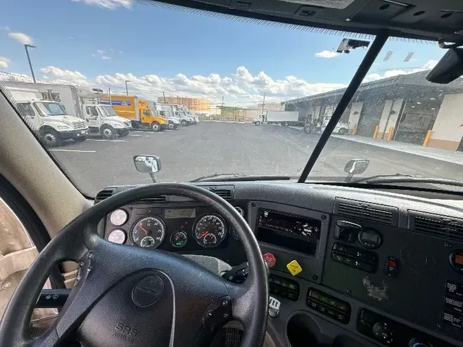 2019 Freightliner X11364ST