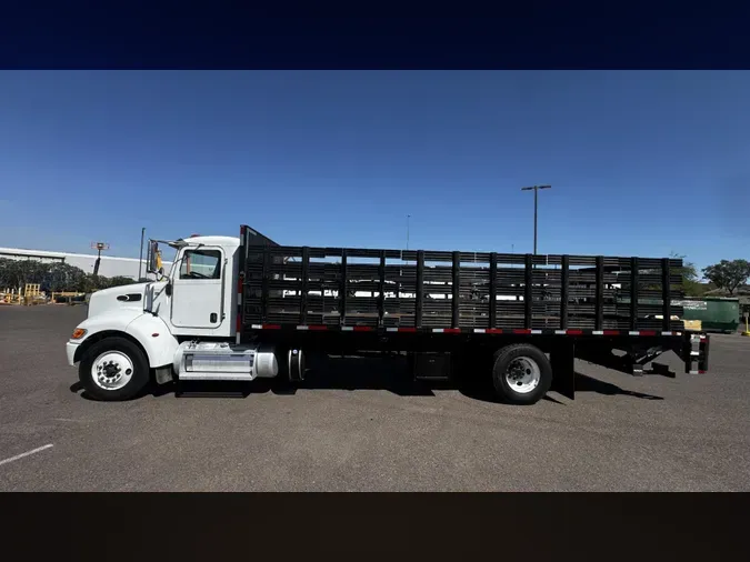 2019 Peterbilt 330