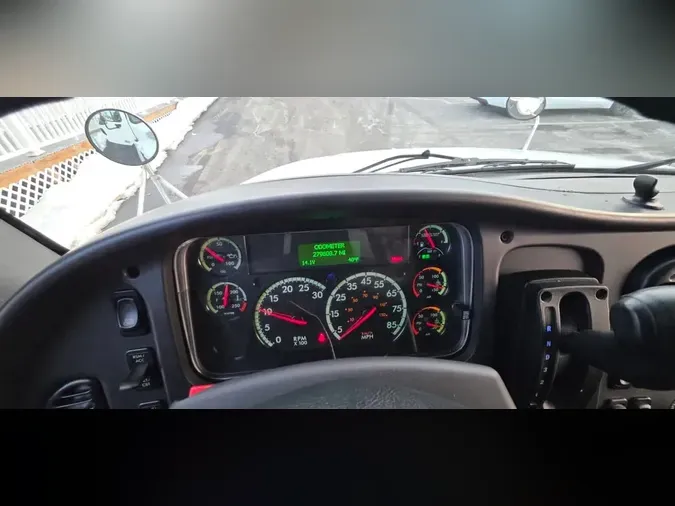 2021 FREIGHTLINER/MERCEDES M2 106