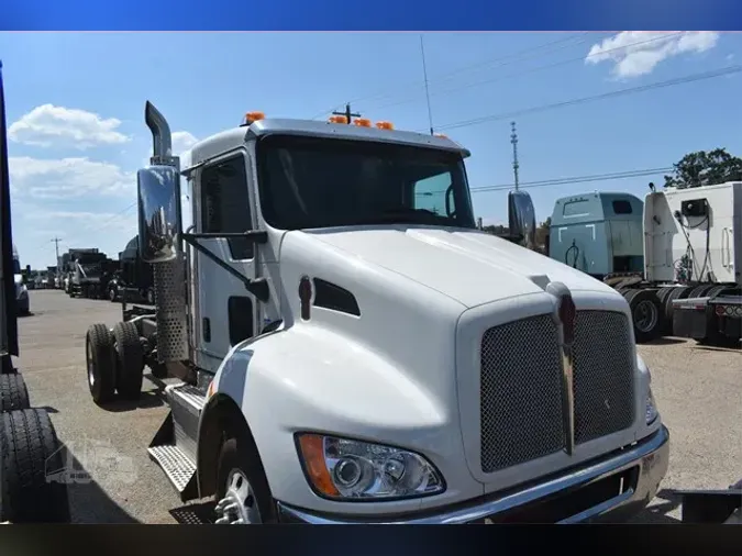 2017 KENWORTH T370