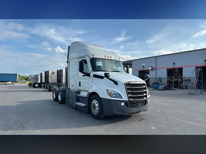 2021 Freightliner Cascadia 12657ca4669ad202a33f1996e58d2ca91de