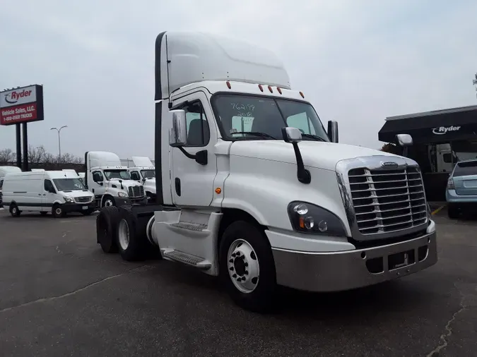 2018 FREIGHTLINER/MERCEDES CASCADIA 125