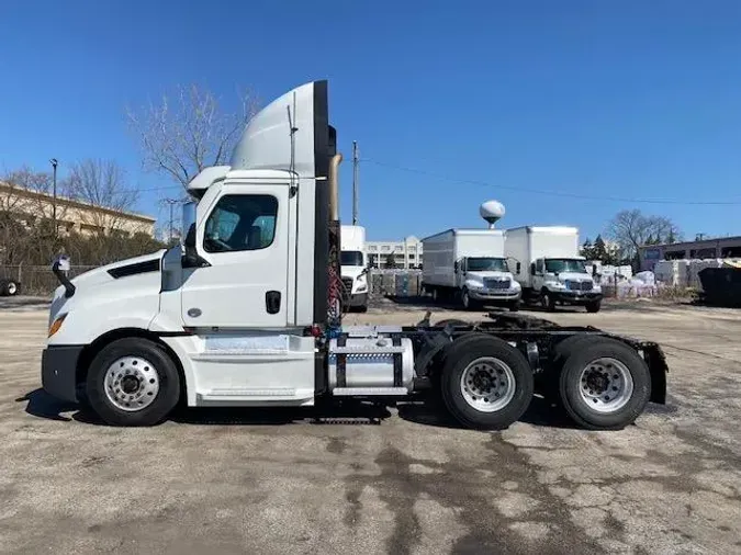 2021 Freightliner Cascadia57cc14073c2cdb509ca987982c470673