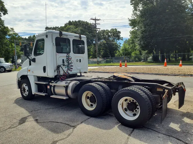 2018 FREIGHTLINER/MERCEDES CASCADIA 125