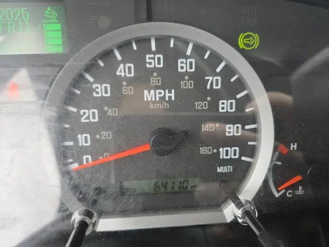 2022 Isuzu NRR