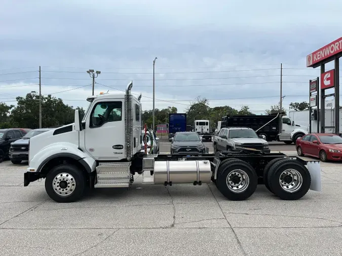 2026 Kenworth T88057cf0766d3a4e6d7caf15fda5104ed97