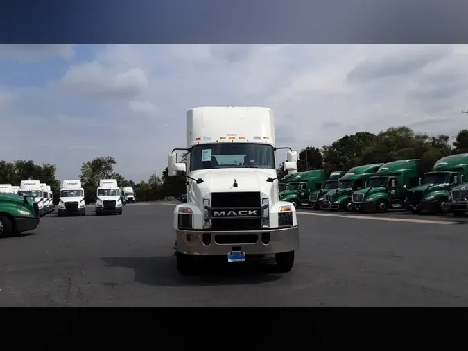 2020 Mack Anthem57d26eec0d138dabe4dbdb852be5e896