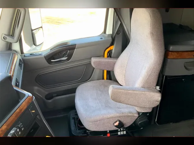 2021 INT LT625 6x4