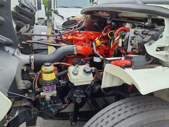 2019 FREIGHTLINER M2 106