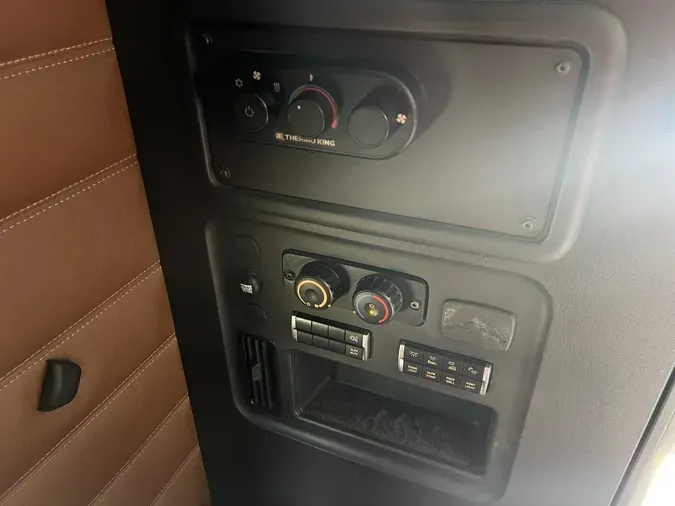 2019 Freightliner Cascadia 126