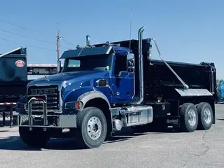 2025 MACK GR64F