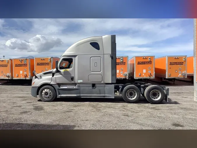 2020 Freightliner Cascadia