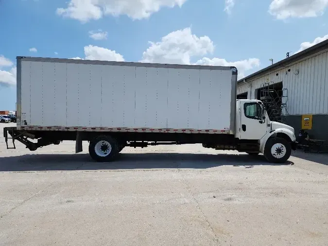 2018 Freightliner M2