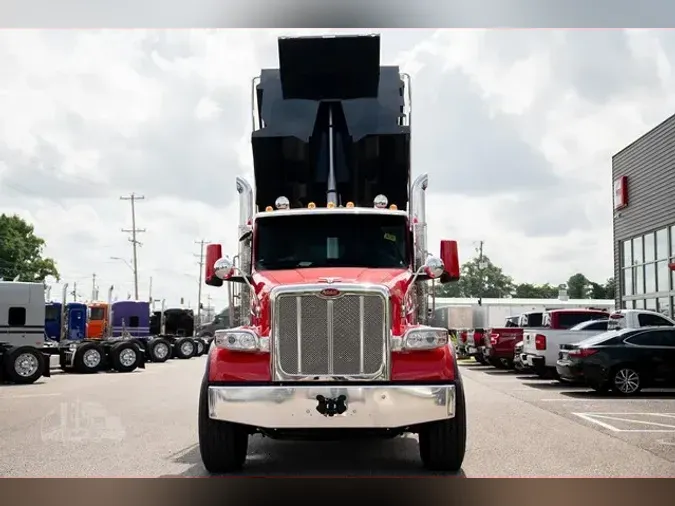 2025 PETERBILT 567