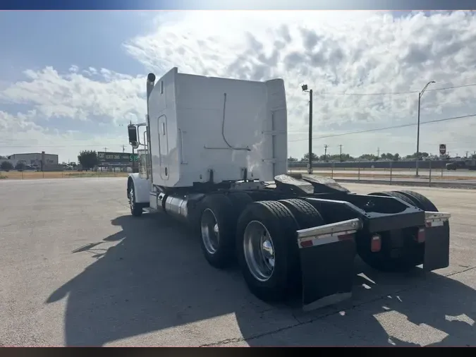 2015 Peterbilt 38957e04334f00c78df20af69dcebd02331