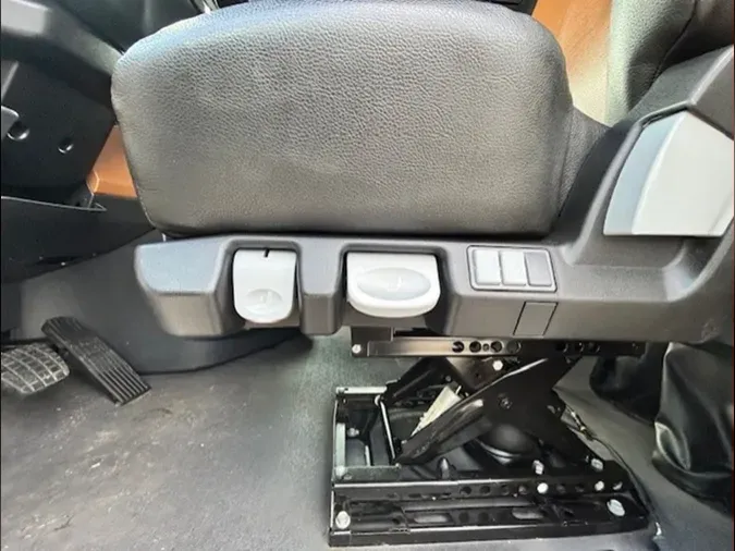 2023 Freightliner Cascadia 126