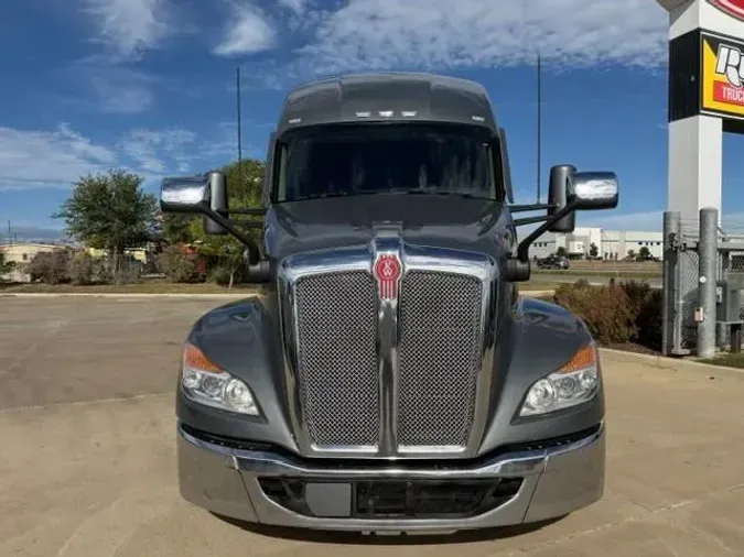 2023 Kenworth T680