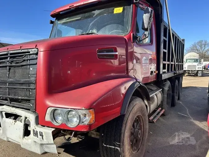 2003 VOLVO VHD104F30057e996e28a34d3f50e50d0dd46298de5