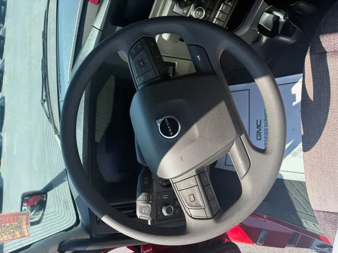 2026 VOLVO TRUCK VNL64TV04