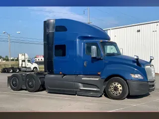 2022 INT LT625 6x4