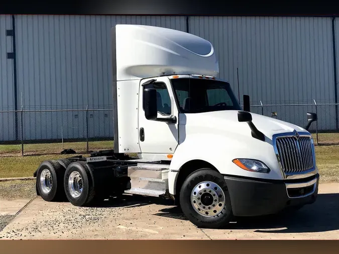 2020 INT LT625 6x457ef37a43f59e46e6201ad97fe5c03e3