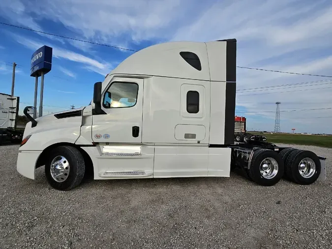 2025 FREIGHTLINER Cascadia 12657f24cdaac2ebea072e3e93587c0f20f