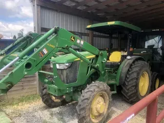 2016 John Deere 5065E