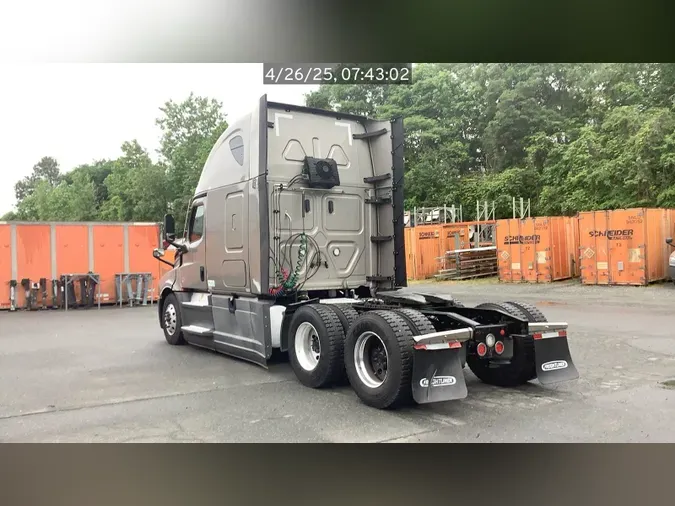 2021 Freightliner Cascadia
