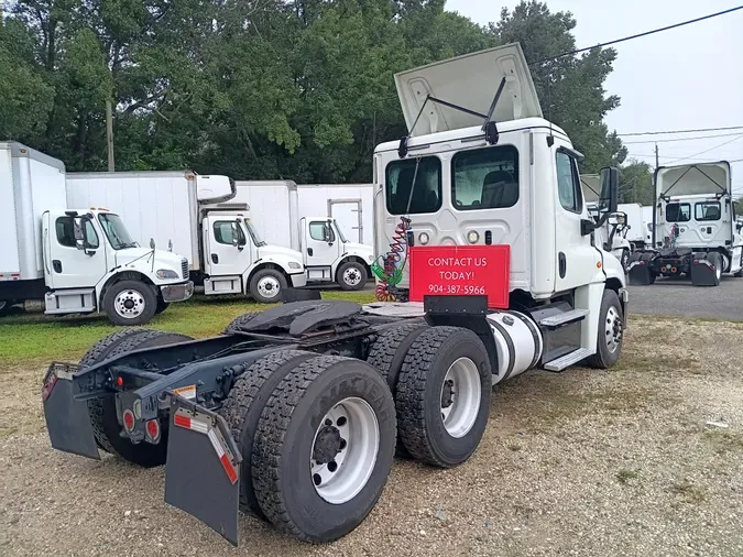 2018 FREIGHTLINER/MERCEDES CASCADIA 125