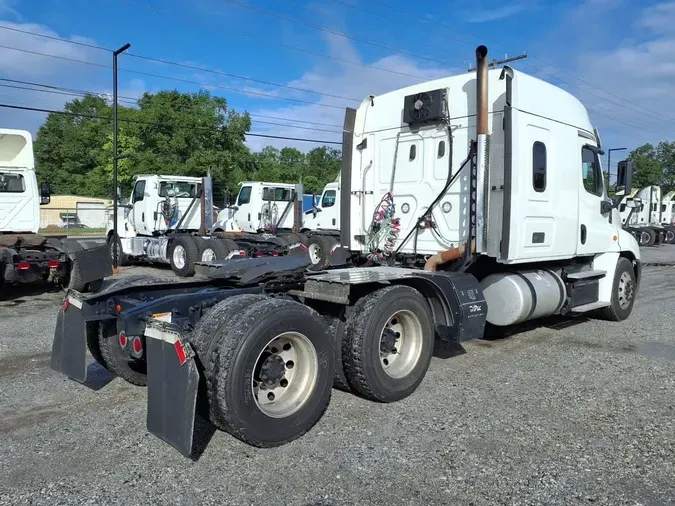 2019 FREIGHTLINER CASCADIA 12557f6ab91d6db9398411de5d8dab62c35