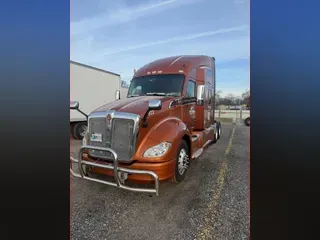 2018 KENWORTH T680