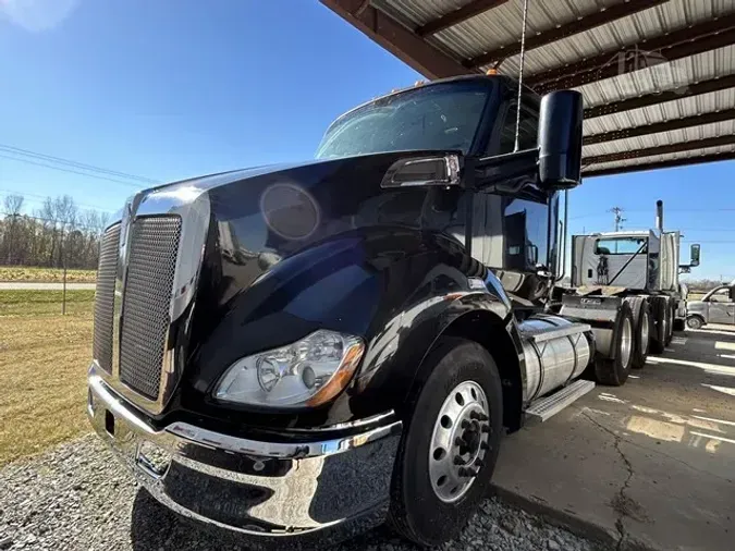 2018 KENWORTH T680