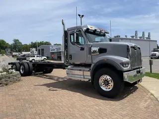 2025 Western Star 49X