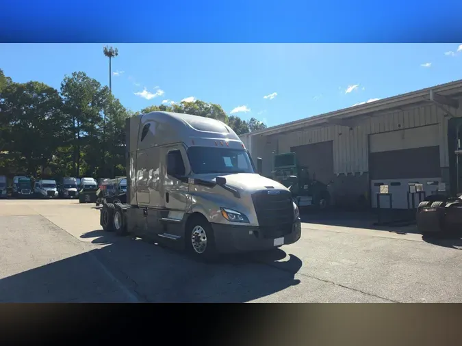 2023 Freightliner Cascadia 12657fcc573c5f48f6c720eccee07c37bd8