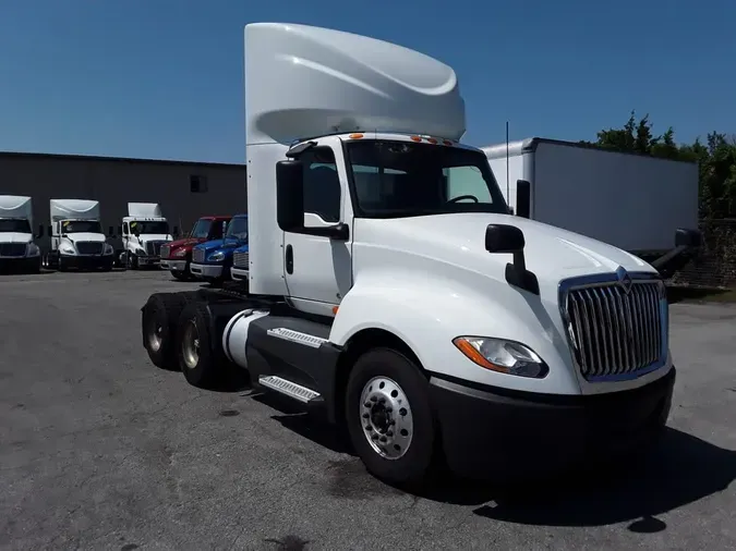 2020 NAVISTAR INTERNATIONAL LT625 DAYCAB T/A