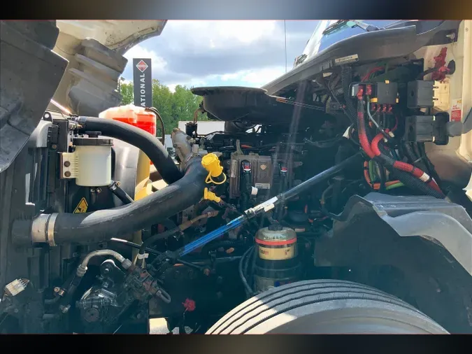 2019 INT LT625 6x4