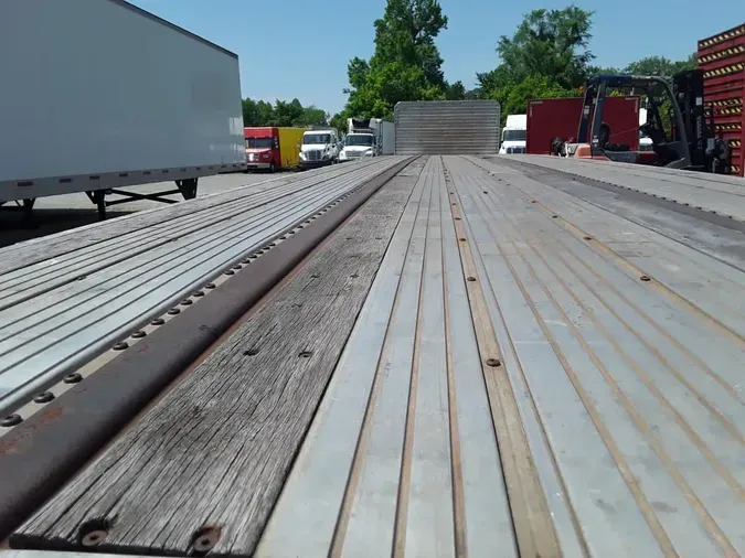 2015 UTILITY TRAILERS FS2CHA 48/102