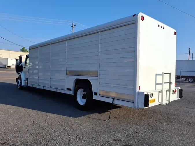 2016 FREIGHTLINER M2 106