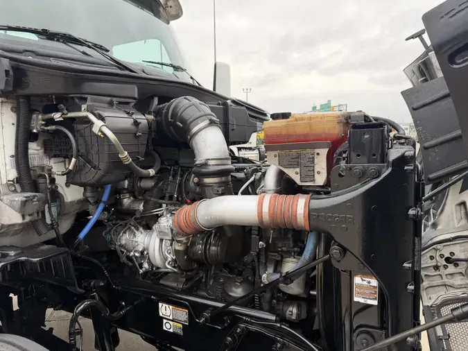 2023 Peterbilt 567
