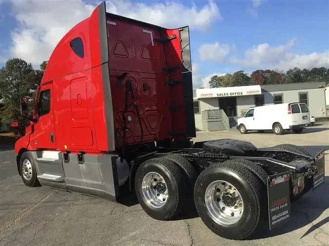 2020 FREIGHTLINER CASCADIA