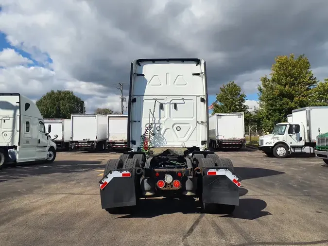 2020 FREIGHTLINER/MERCEDES NEW CASCADIA PX12664