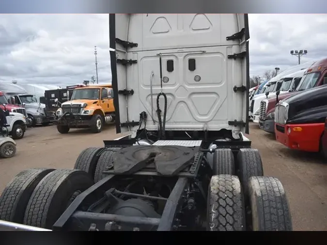 2017 FREIGHTLINER CASCADIA 125