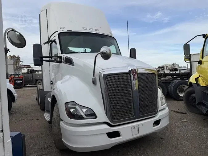 2019 KENWORTH T680581479a4338e7fbec52ddc232f8c408c