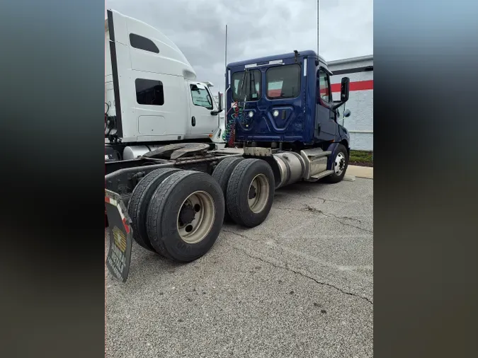 2020 FREIGHTLINER/MERCEDES NEW CASCADIA PX12664