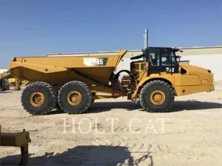 2019 Caterpillar 745