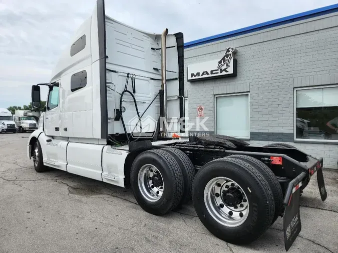 2020 VOLVO VNL64T760