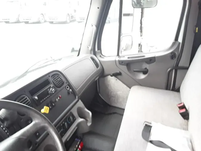 2019 FREIGHTLINER/MERCEDES M2 106