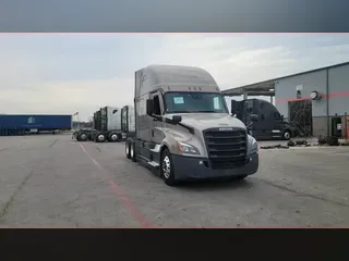 2022 Freightliner Cascadia 126