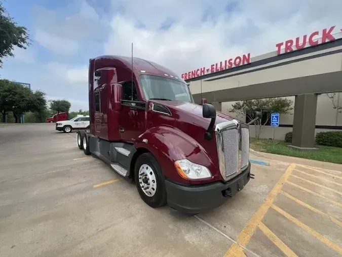 2021 Kenworth T680