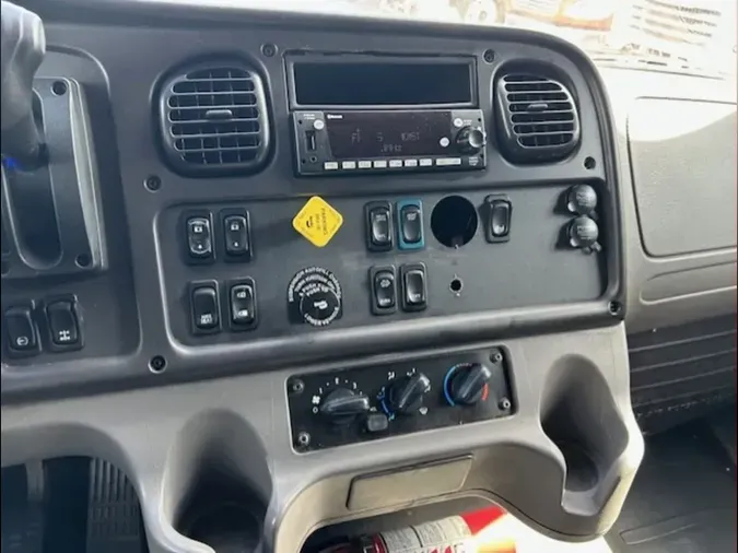 2022 FREIGHTLINER/MERCEDES M2 1065822e1ecaa0f0b7750d986c577571d9a